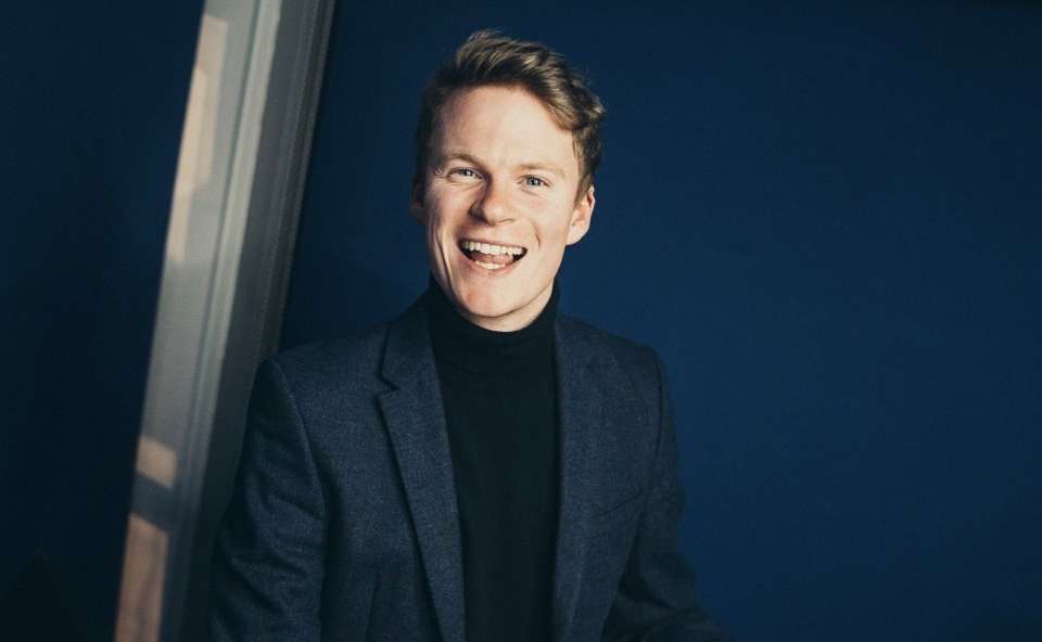 Presenter DJ Robbie J Surrey Presenter and DJ For Hire
