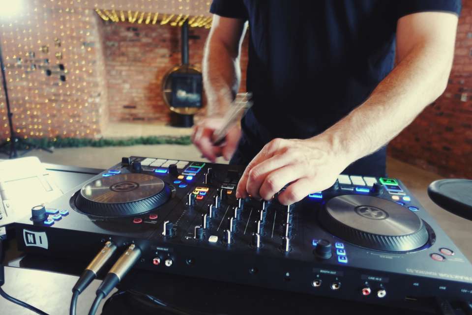 Beat Apex DJ | Leeds DJ For Hire 4