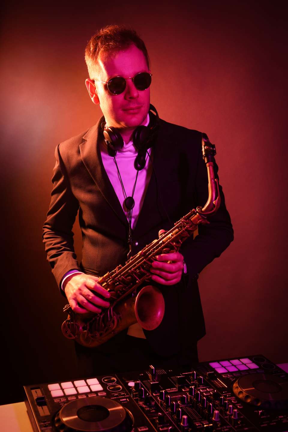 Ed Sax Saxophonist in London For Hire 22