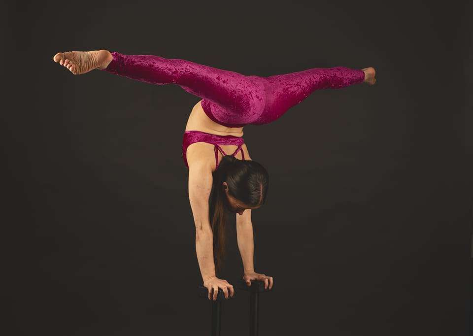 Flex Contortion Show | London Contortionist For Hire