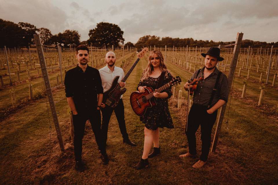 Limelight Folk Band in South Wales For Hire 12