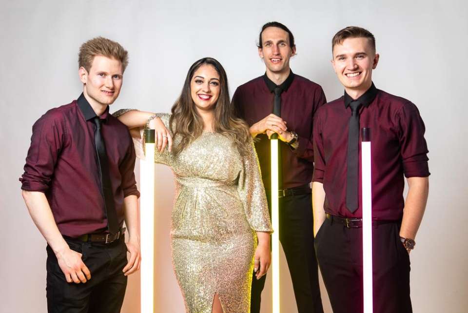 Night Moves Party Band in the South West For Hire