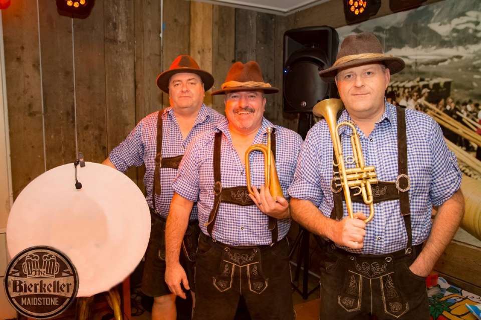 Oompah Trio Main