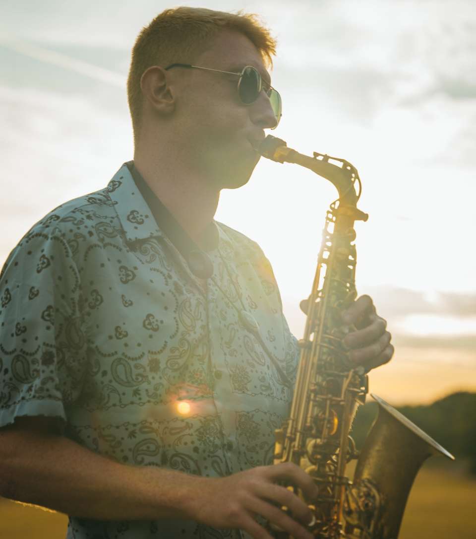Sax in the South | London Solo Saxophone For Hire 5