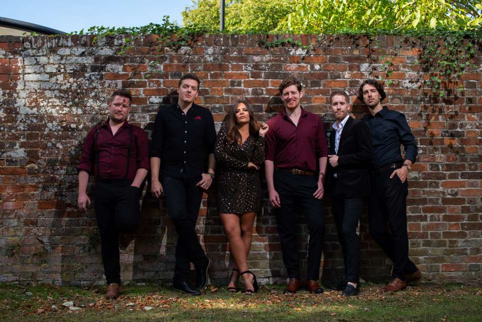 The Deeze Party Band in London For Hire 1
