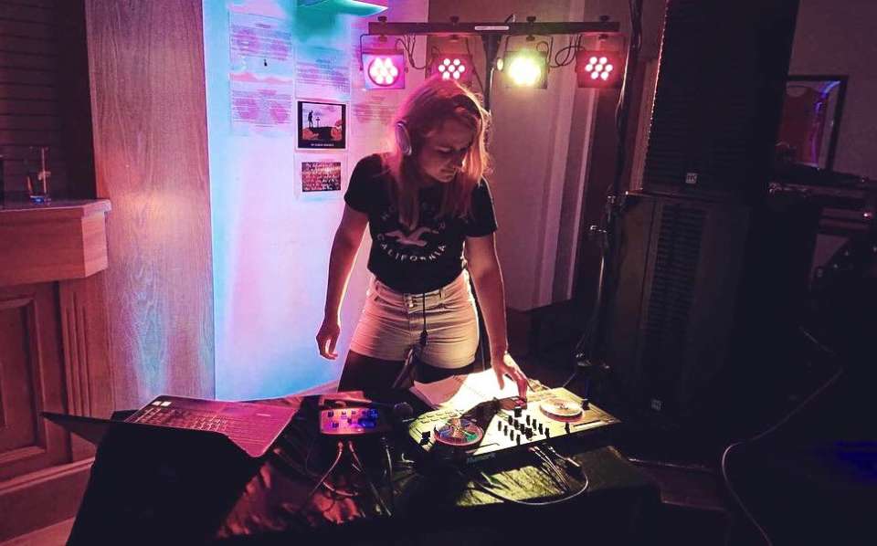 DJ Serena G | Suffolk DJ For Hire