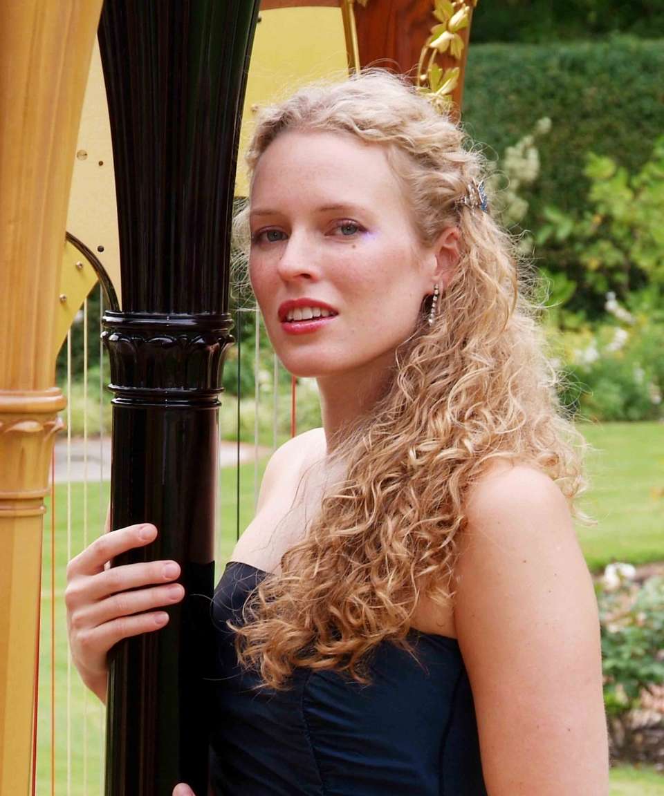 Elizabeth Harpist Wedding London2