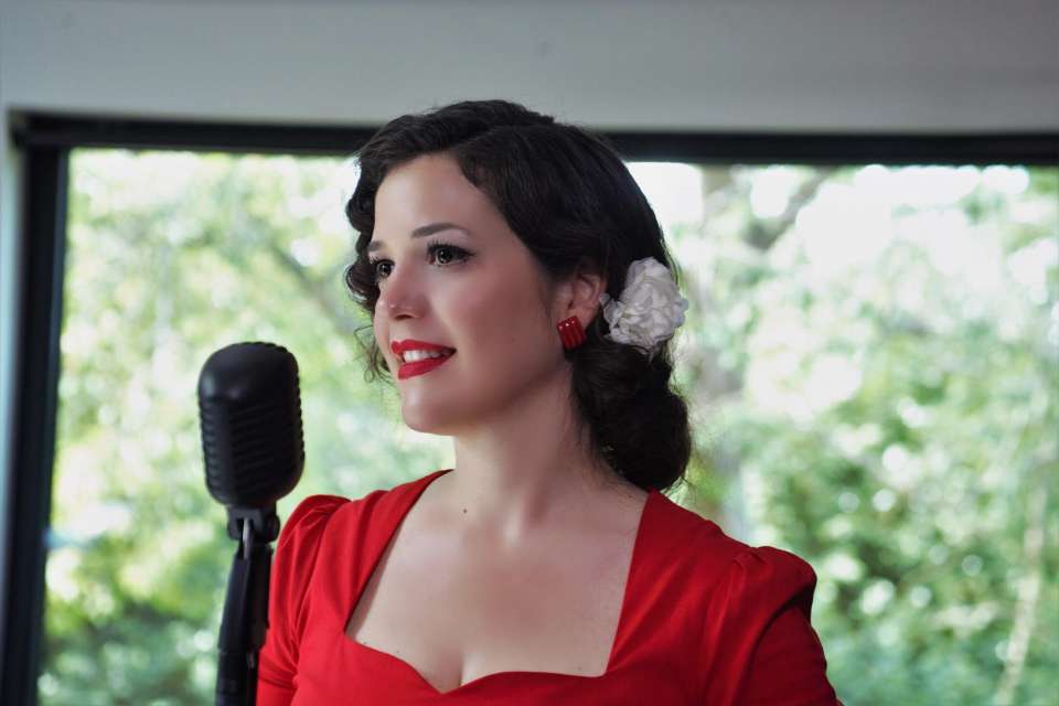 Miss Moon | London Jazz Singer For Hire